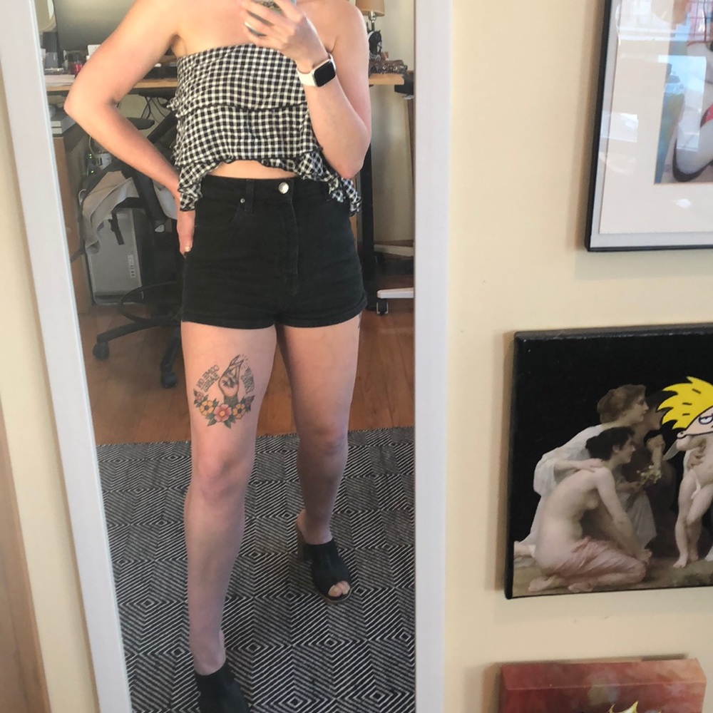 Super high waisted black shorts